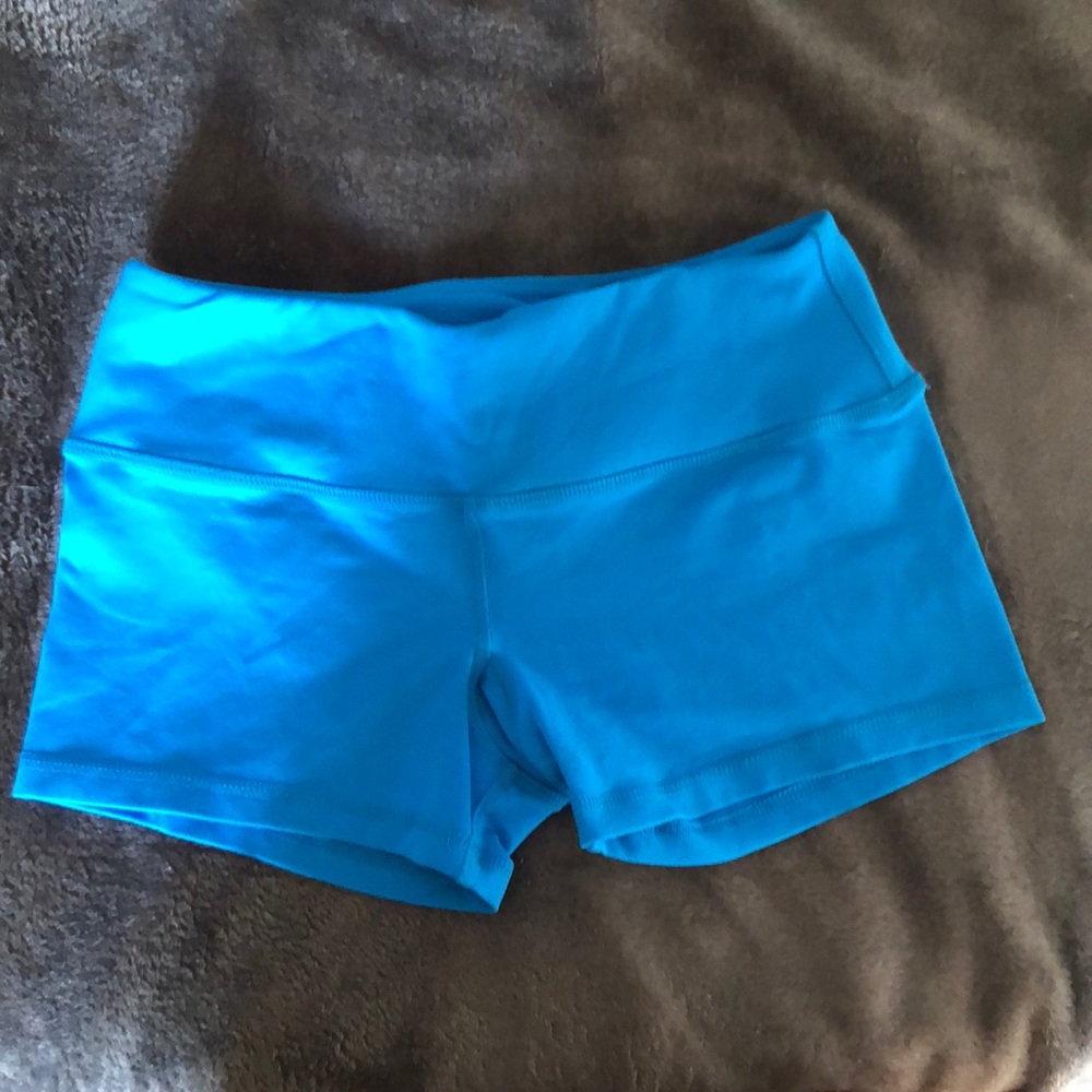 Rogue Booty Shorts size S